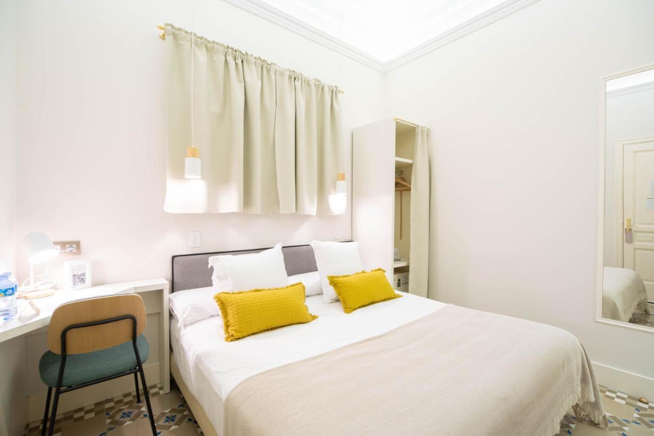 Feelathome Casa Bertrand Barcelona Ngoại thất bức ảnh
