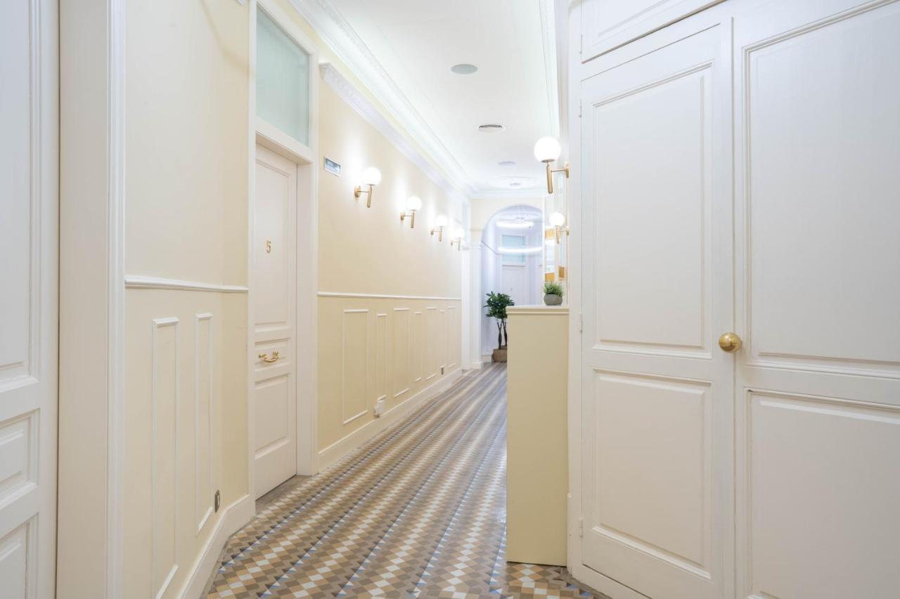 Feelathome Casa Bertrand Barcelona Ngoại thất bức ảnh
