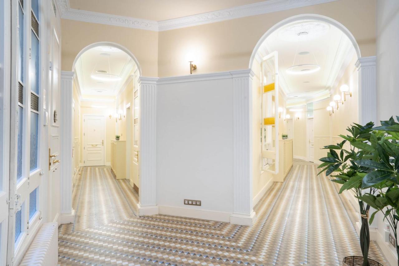 Feelathome Casa Bertrand Barcelona Ngoại thất bức ảnh